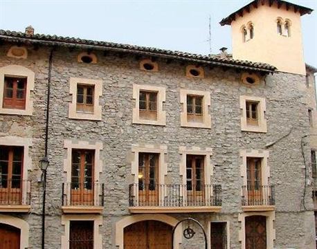 16 bedroom Character For Sale:..