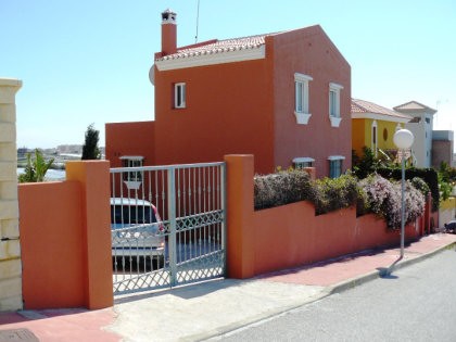 Villa for Sale in Costa, Torrox 349.950..