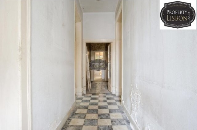 Excellent Exposure, 6 Bedroom Lisbon..