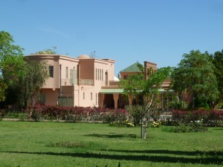 Large 1000 m2 property on 5ha land - 4..