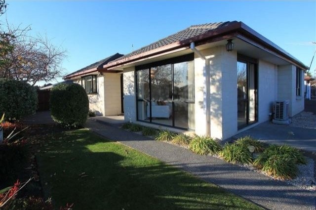 Sunny and Spacious Unit....