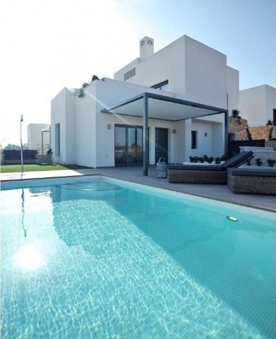 2 Bedrooms - Villa - Alicante - For Sale