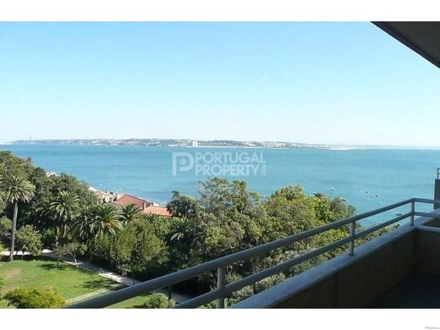 3 Bedroom apartment with amazing sea..