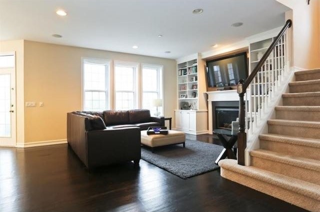 3 bedroom Residence For Sale: Rye.. - 2