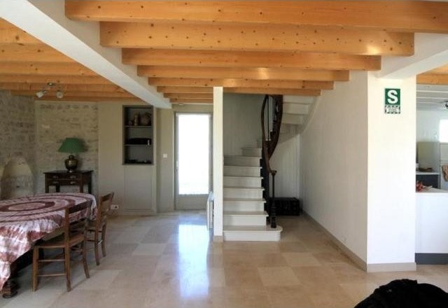 Newly Renovated Stone House IN Village.. - 2