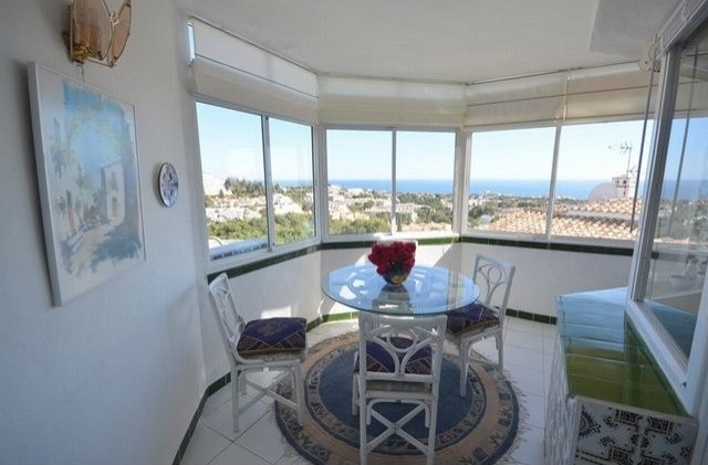 2 Bed Apartment for sale in Calahonda - 2