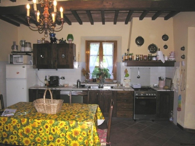 Country/farmhouse - For Sale - South of..