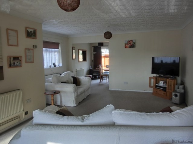 3 bedroom house in Minster On Sea.. - 2
