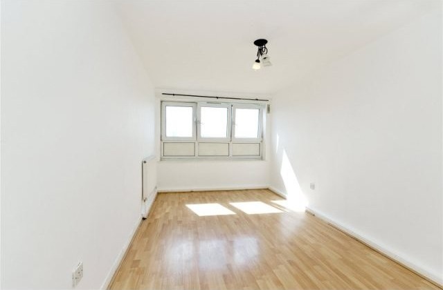 Heylyn Square, E3 - 2