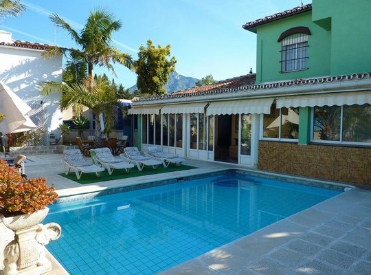 Villa for sale in The Golden Mile..