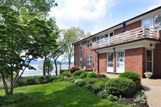 3 bedroom Co-op For Sale: Irvington..