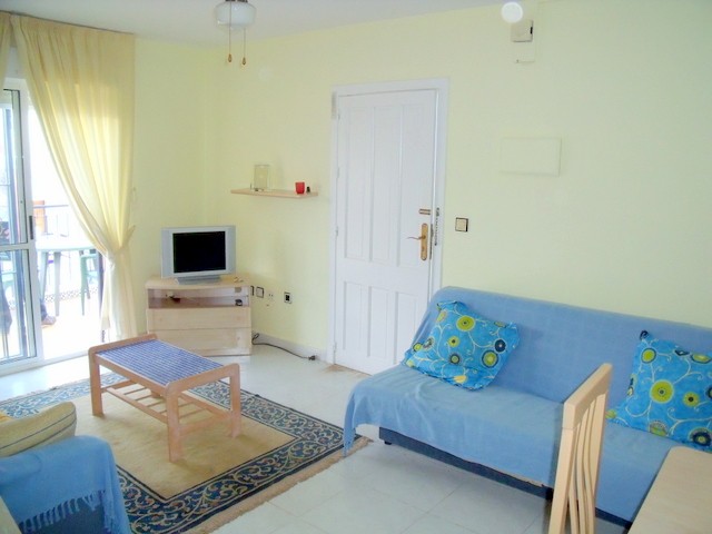 3 BEDROOM TOP FLOOR APARTMENT IN JARDIN..