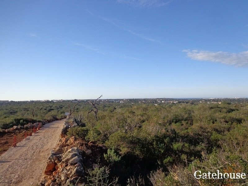 Plot With Ruin And Sea Views For Sale..