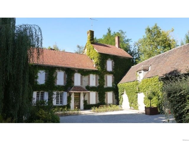 Stunning Property 1 Hour South of Paris - 2