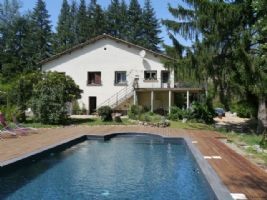 Very Attractive Villa With Stunning Pool