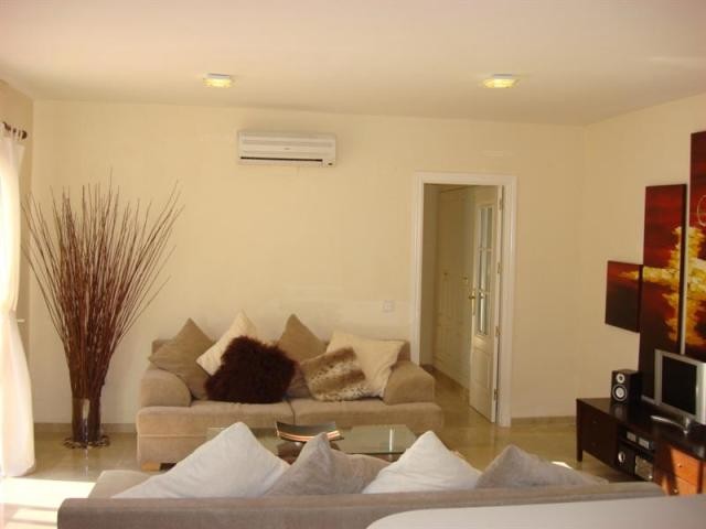 2 bedroom Apartment For Sale: El Coto.. - 2