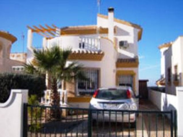3 bedroom Detached Villa In Campoverde - 2