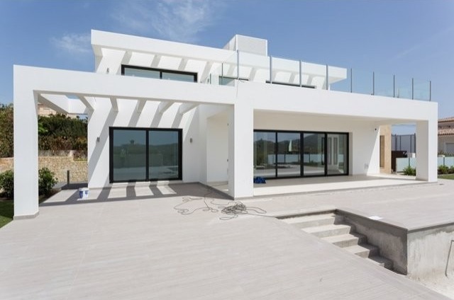 8 Bedroom New Build Villa in Javea