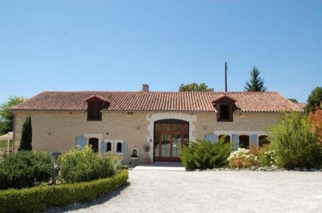12 bedroom Character For Sale: 16190..