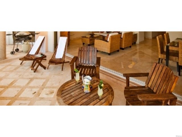 BEACHFRONT PENTHOUSE FOR VACATION RENTAL - 2