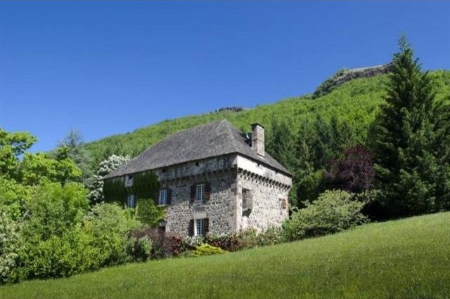 6 bedroom Castle For Sale: 15380 CANTAL - 2