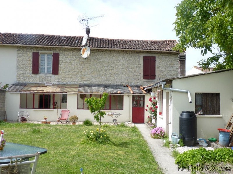 4 Bed Stone House For Sale With Garden.. - 2