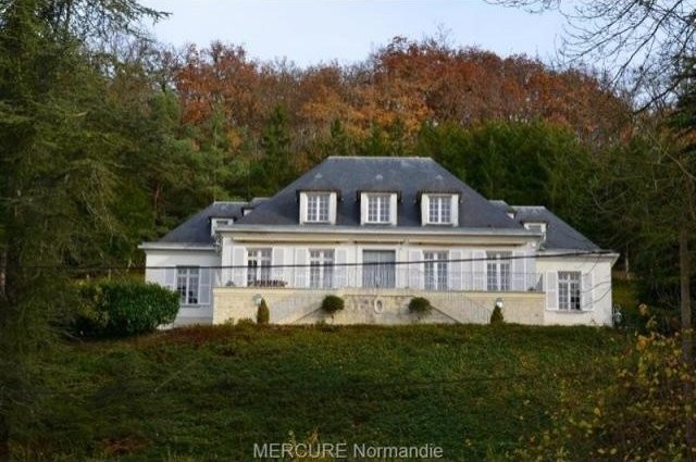 5 bedroom House For Sale: 28000 ANET