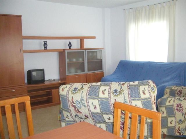 Apartment - Good size two-bedroom.. - 2