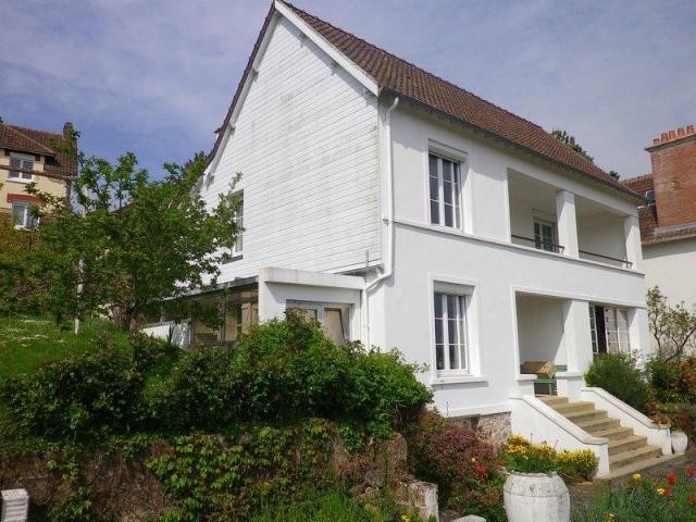 Maison / Villa Saint Lo (50180)