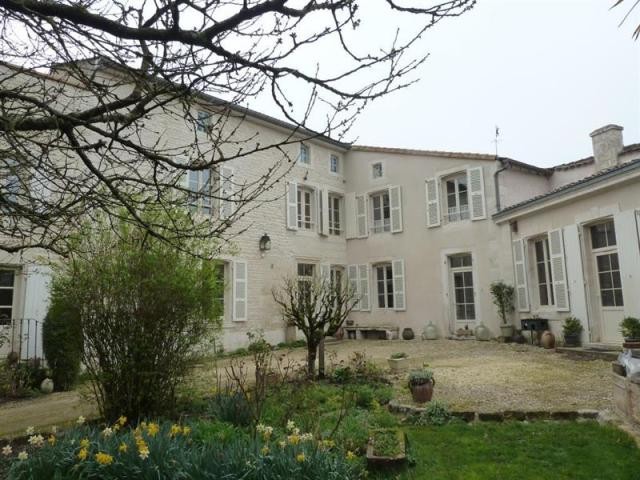 4 bedroom Character For Sale: 79260.. - 2