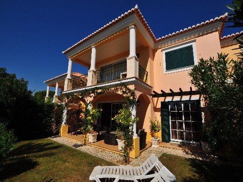 Very Charming south facing 2 bedroom..