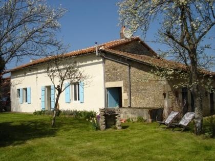 NEGOTIABLE : Pretty 5-bed longère with..