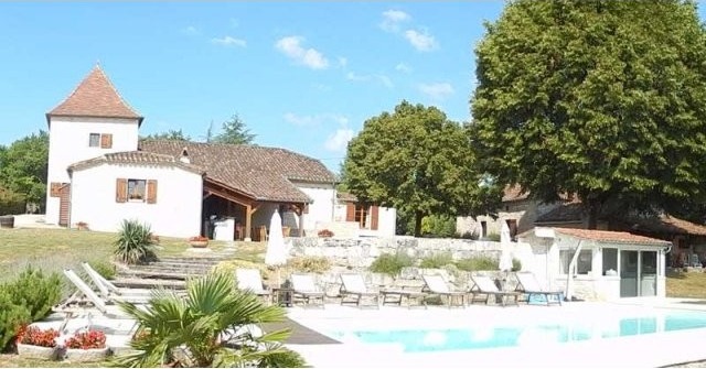 A High Quality Enesmble Offering Home..