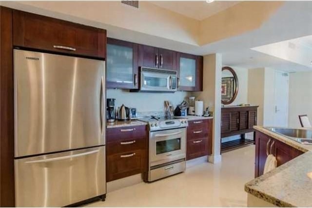 3 bedroom Flat For Sale: 19900 E.. - 2
