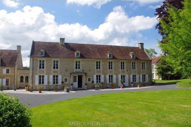 8 bedroom House For Sale: 14680 CAEN