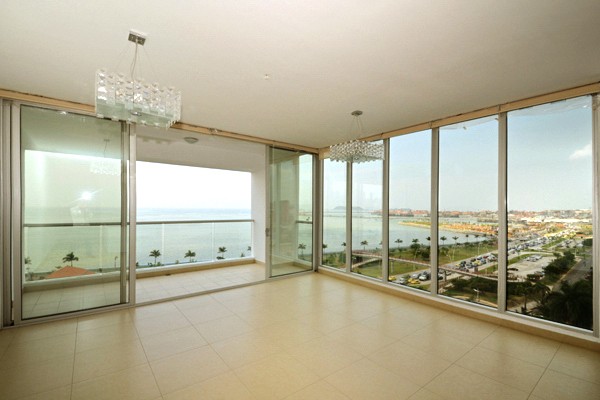 Rivage For Sale, Oceanfront On Balboa.. - 2