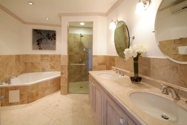4 bedroom Property For Sale: The Royal.. - 2