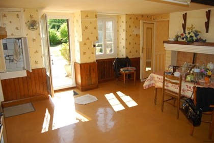 Lovely property with lots of potential - 2