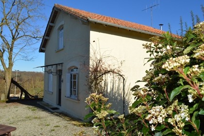 Detached property nestled in the..