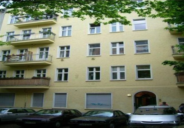Fully Renovated Studio Apartment in..
