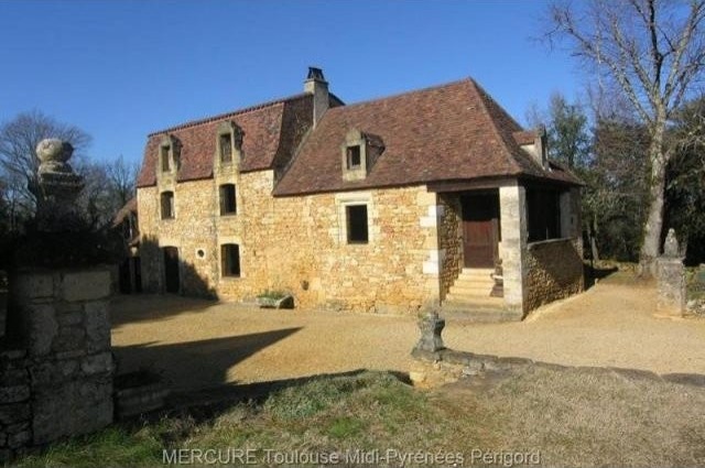 5 bedroom Character For Sale: 24000..