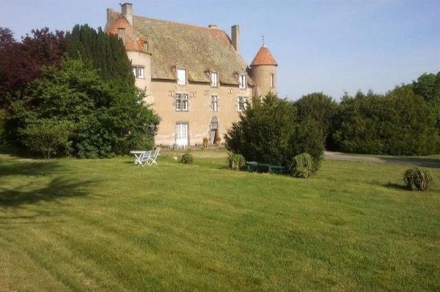 7 bedroom Castle For Sale: 63000..