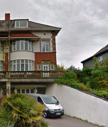 4 bedroom, Semi-detached House house..