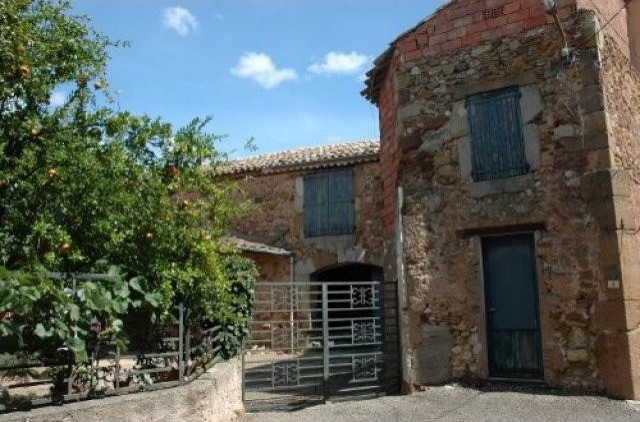 Large, Unmodernised Village House Cruzy.. - 2