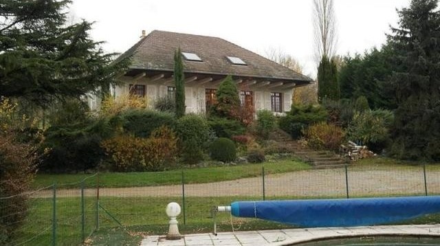 5 bedroom Character For Sale: 63300..