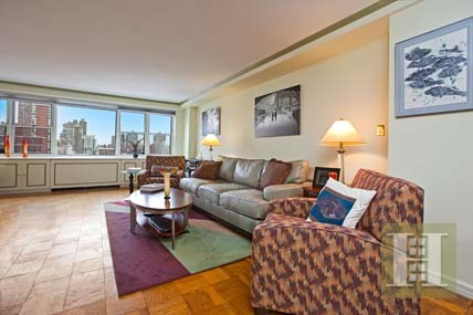 2 bedroom Apartment For Sale: 420 EAST..
