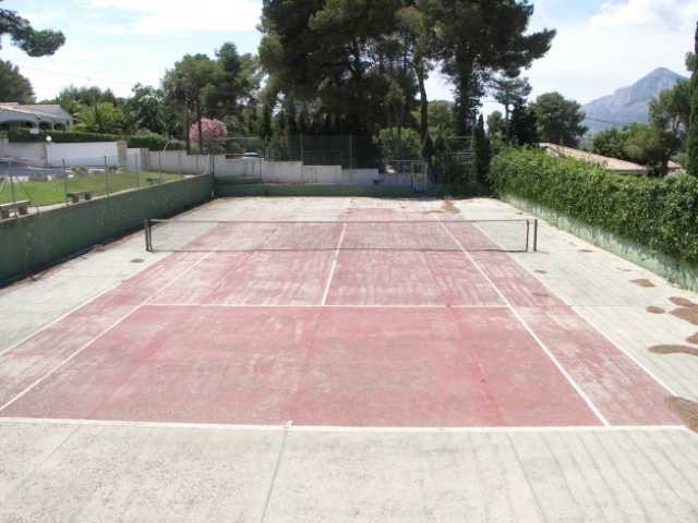 6 Bedroom Villa in Javea - 2