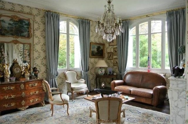 4 bedroom House For Sale: 75016 PARIS - 2