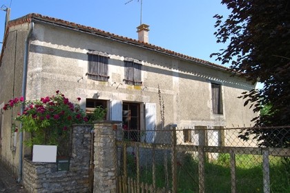 Pretty stone property to renovate with..