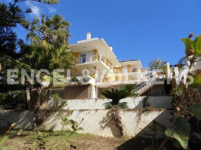 SPECTACULAR VILLA NEAR CAMPOAMOR BEACH